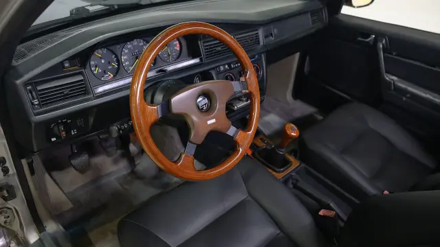 Mercedes-Benz 190 E W201 con kit de Schulz-Getzke