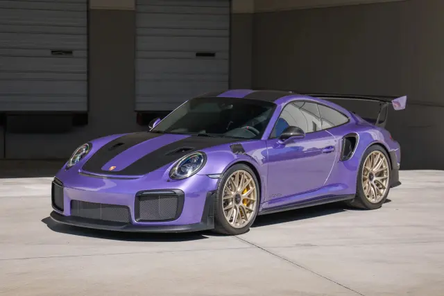 Porsche 911 GT2 RS vendido por un millón de dólares