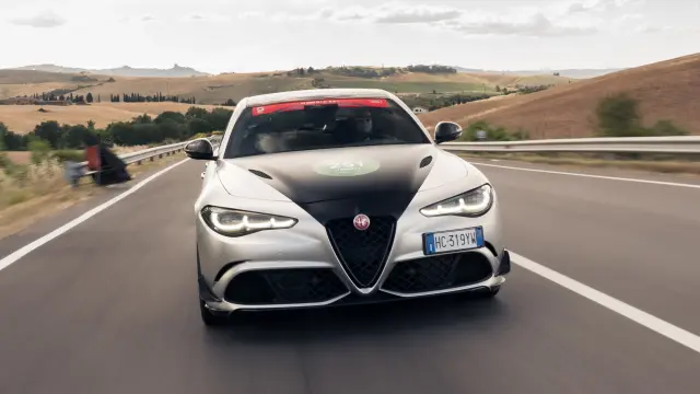 Prueba del Alfa Romeo Giulia Quadrifoglio Luna Rossa