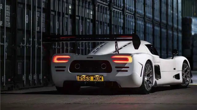 Peregryn Ultima GT-R