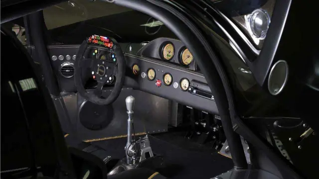 Peregryn Ultima GT-R