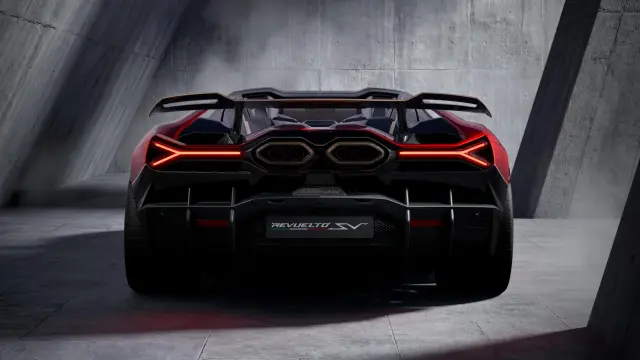 Lamborghini Revuelto SV