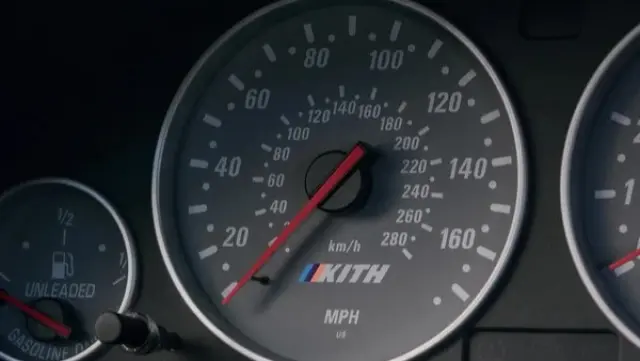 BMW X5 con el motor V10 S85 del BMW M5 E60