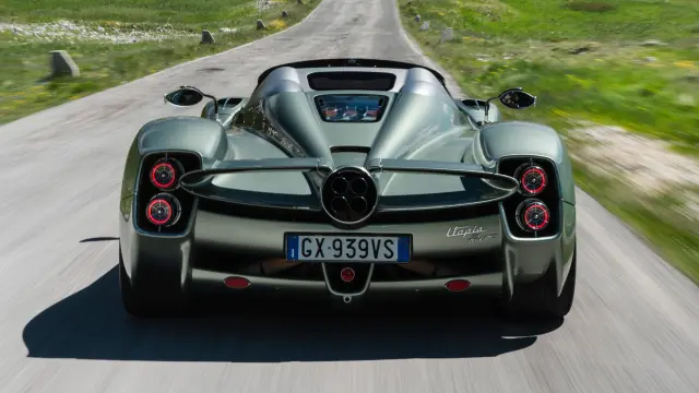 Prueba del Pagani Utopia Roadster