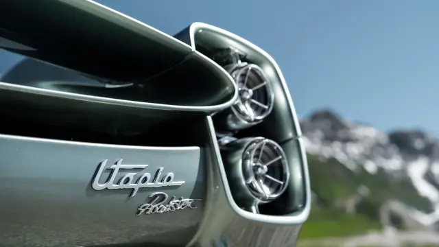 Prueba del Pagani Utopia Roadster