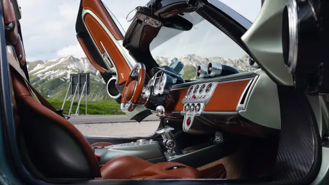 Prueba del Pagani Utopia Roadster