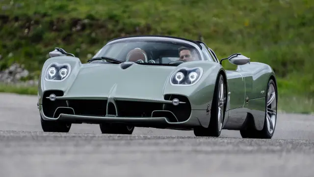 Prueba del Pagani Utopia Roadster