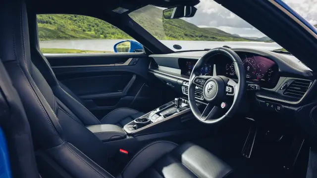 Lamborghini Temerario vs Porsche 911 Turbo S