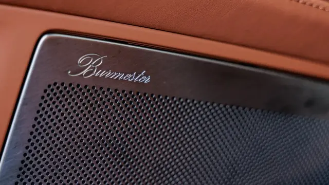 Porsche incorporará semiconductores de nitruro de galio (GaN) en sus sistemas de audio para reducir el peso.