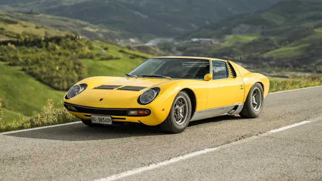 Lamborghini Miura SV