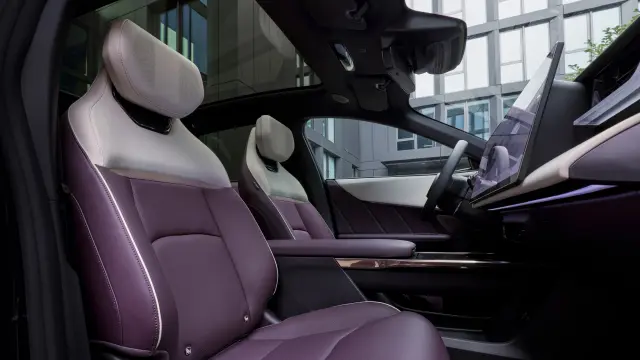 Mazda CX-6e 2026