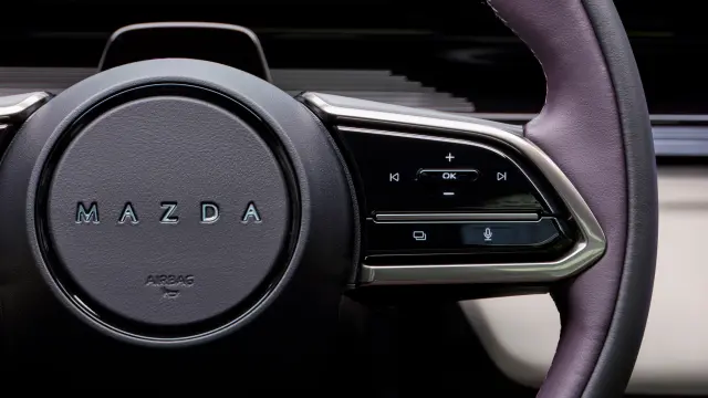 Mazda CX-6e 2026