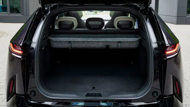 Mazda CX-6e 2026