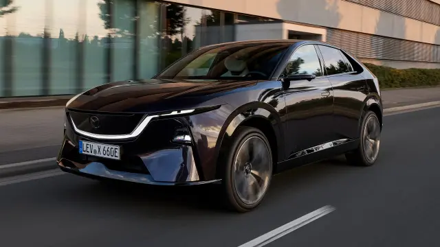 Mazda CX-6e 2026