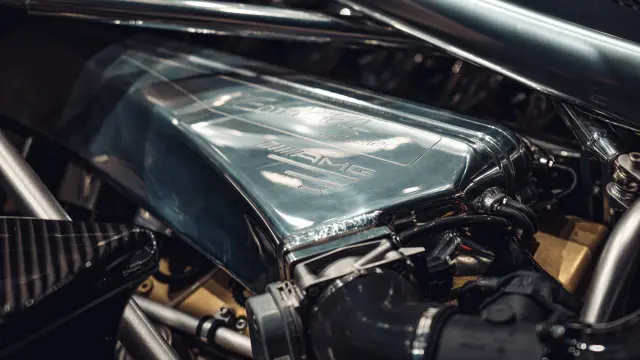 Los dos Pagani Zonda 760 RS en la sesión de fotos en la Ópera Nacional de Hungría