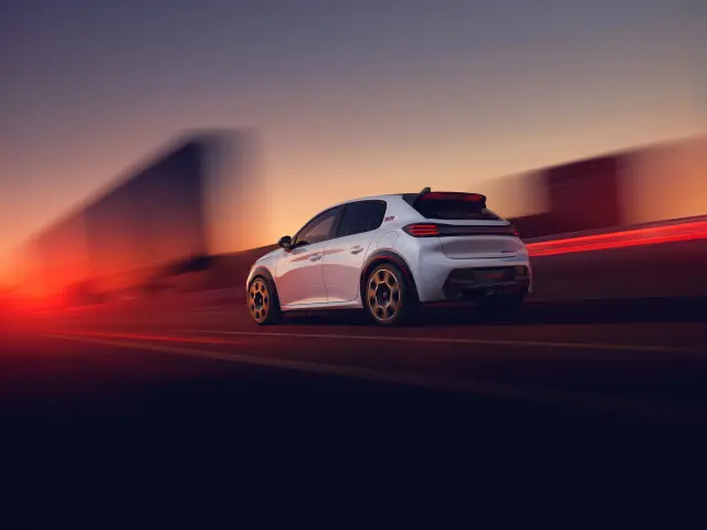 Peugeot E-208 GTI