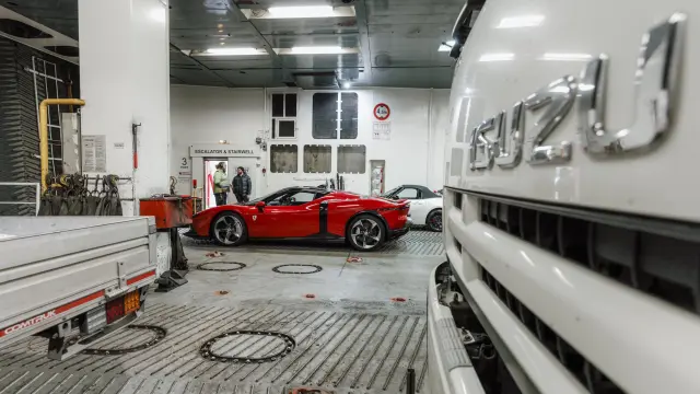 Prueba del Ferrari 849 Testarossa en las 99 curvas de Tasmania