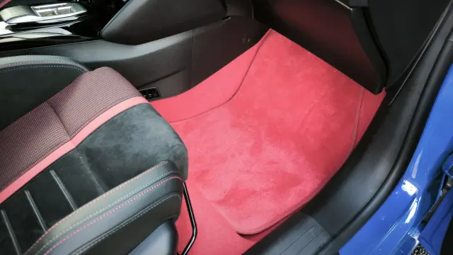 Peugeot E-208 GTI