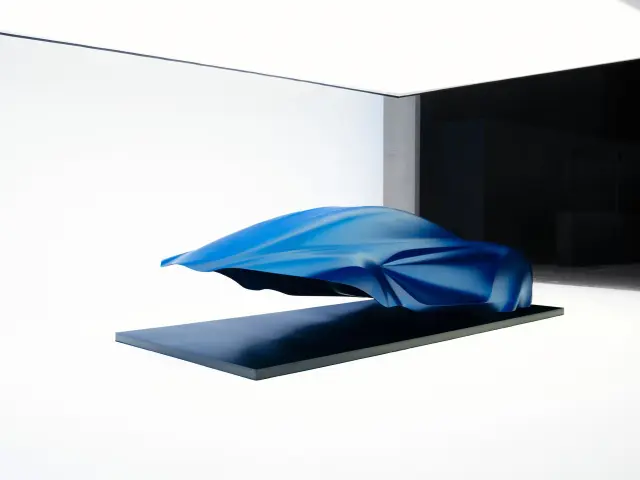 Escultura del Alpine A110 eléctrico