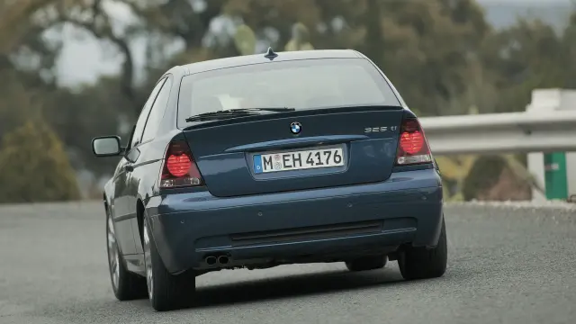 BMW 325ti Compact
