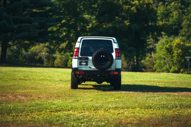Land Rover Discovery restomod Project Earnie
