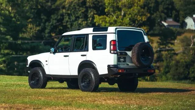 Land Rover Discovery restomod Project Earnie
