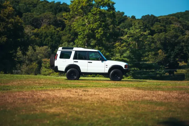 Land Rover Discovery restomod Project Earnie