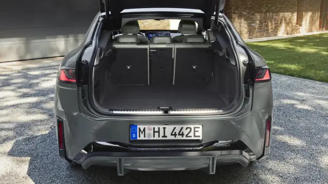 BMW iX4 2027