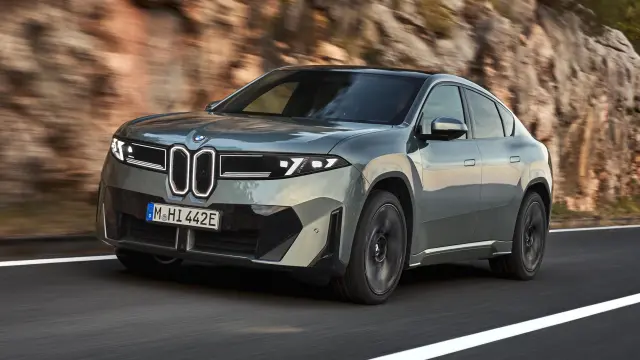 BMW iX4 2027