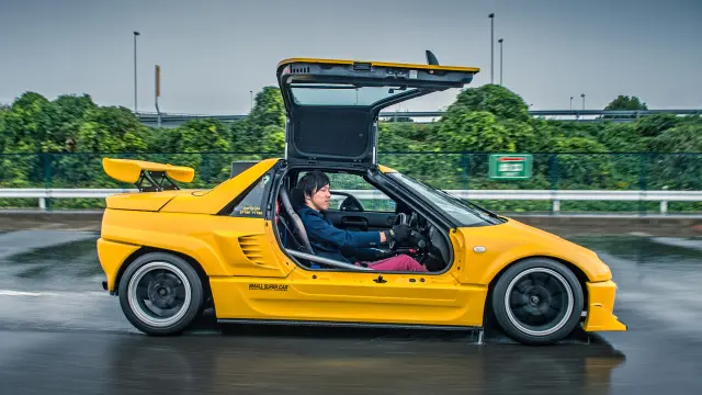 Prueba del Autozam AZ-1