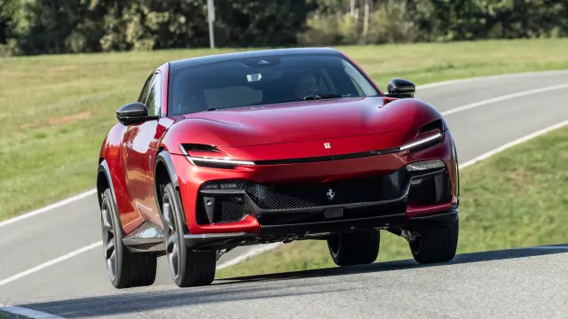 Prueba del Ferrari Purosangue Handling Speciale